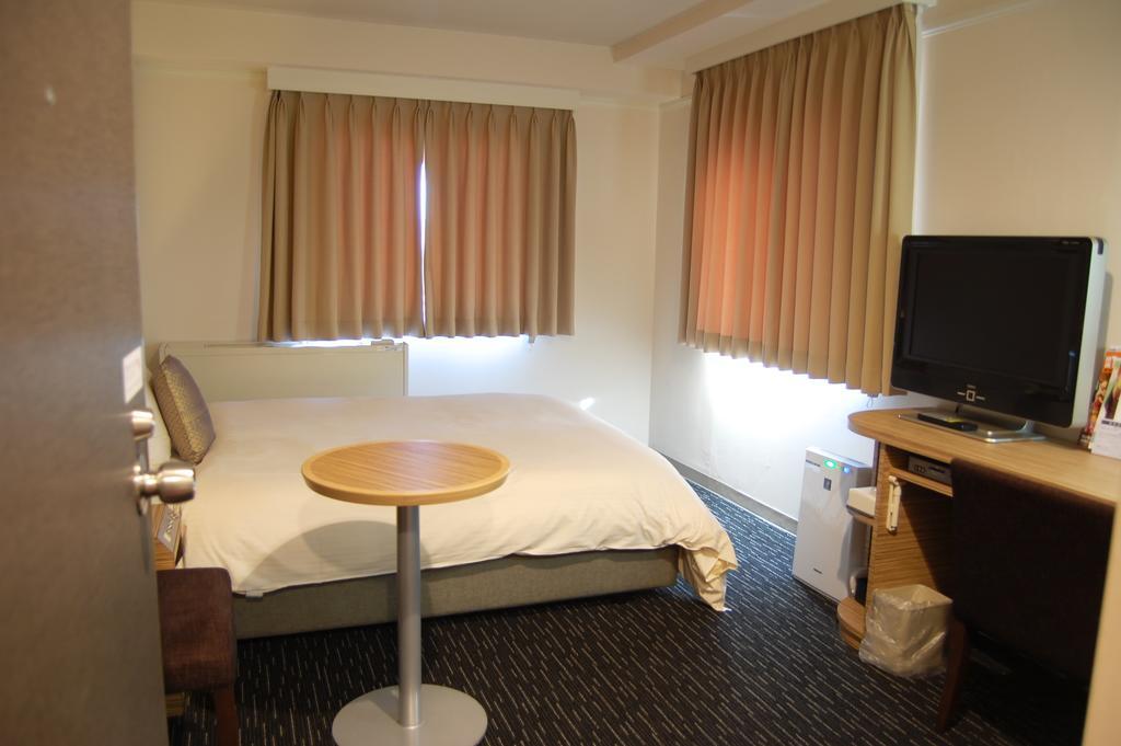 Plaza Hotel Toyota Toyota  Rum bild